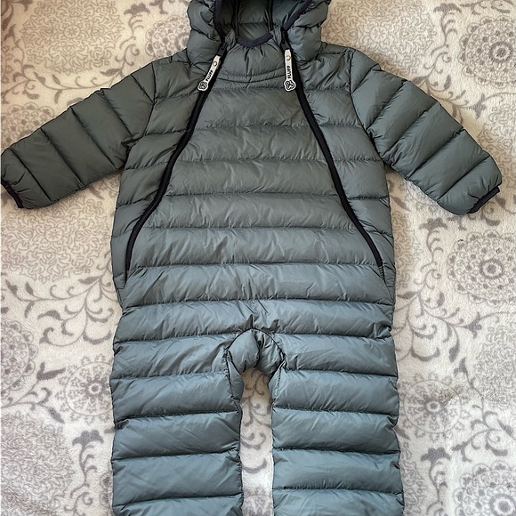 FLUFF down snowsuit - Picture 1 of 11
